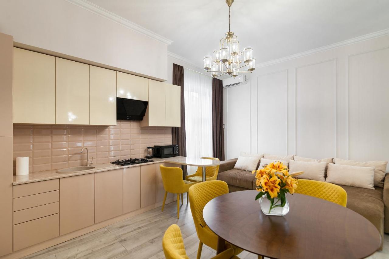Avangard Deluxe Art Apart Lviv Dış mekan fotoğraf