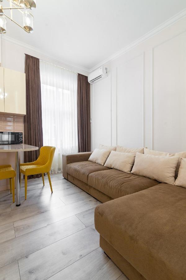 Avangard Deluxe Art Apart Lviv Dış mekan fotoğraf