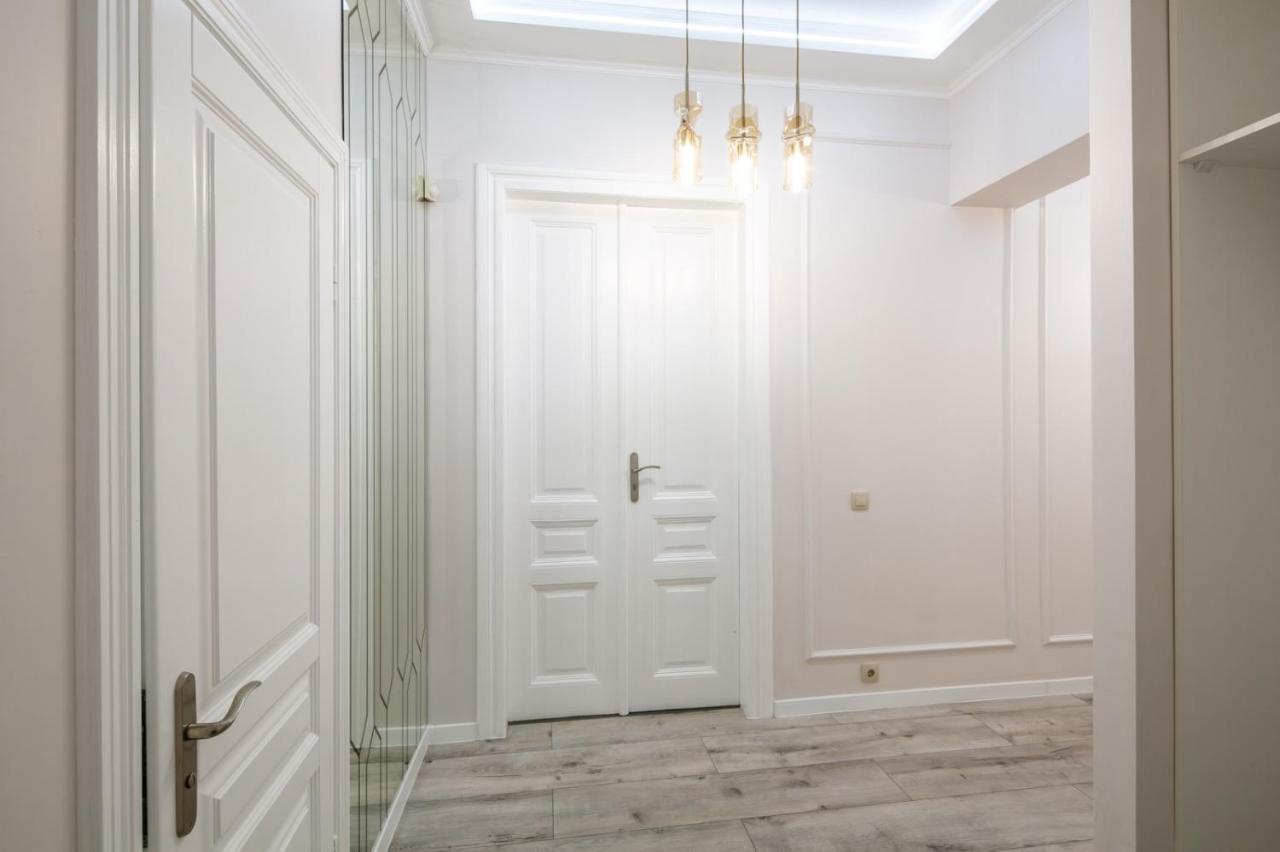 Avangard Deluxe Art Apart Lviv Dış mekan fotoğraf